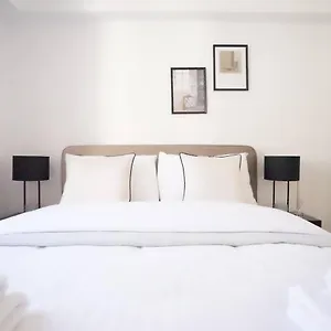 https://apt-wonderful-2-bedroom.vienna-besthotels.com